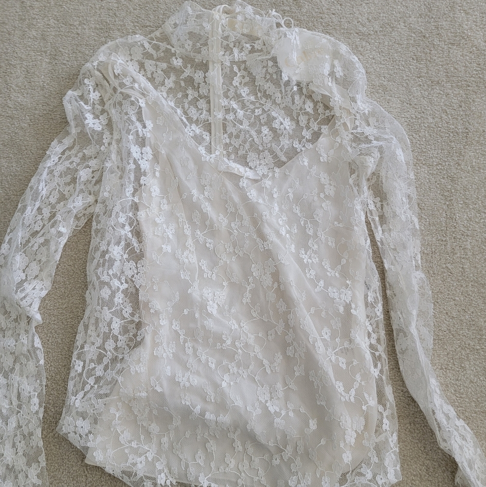 Chloe lace turtleneck with cami